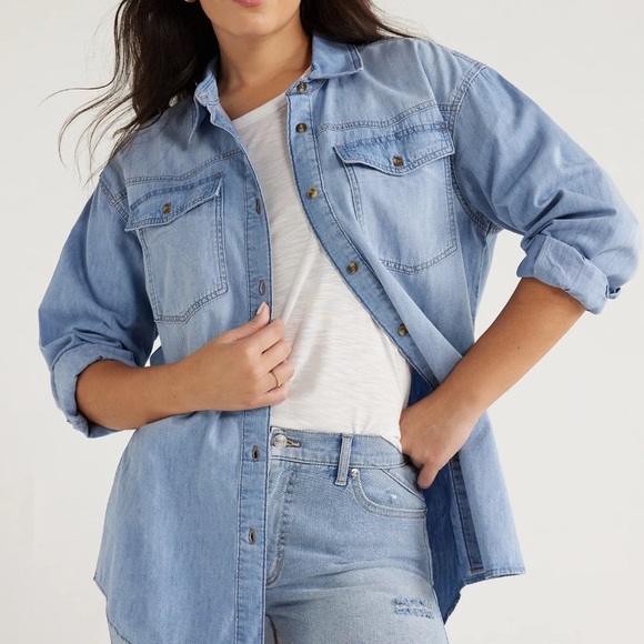 Sofia Jeans Tops - Sofia Jeans Women's Sofia Oversized Boyfriend Shirt with Long Sleeves, Sz LG NWT